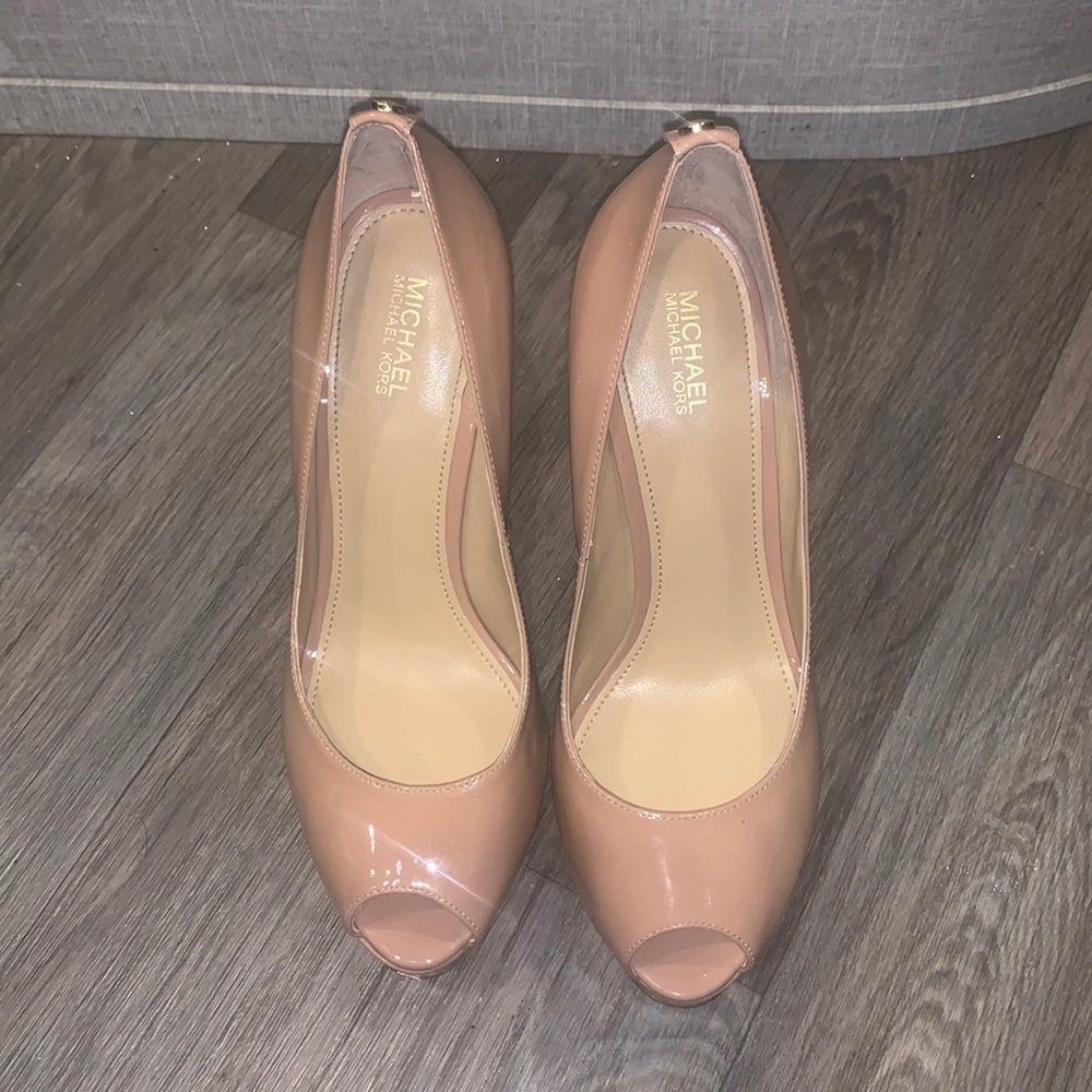 Michael kors peep toe stiletto